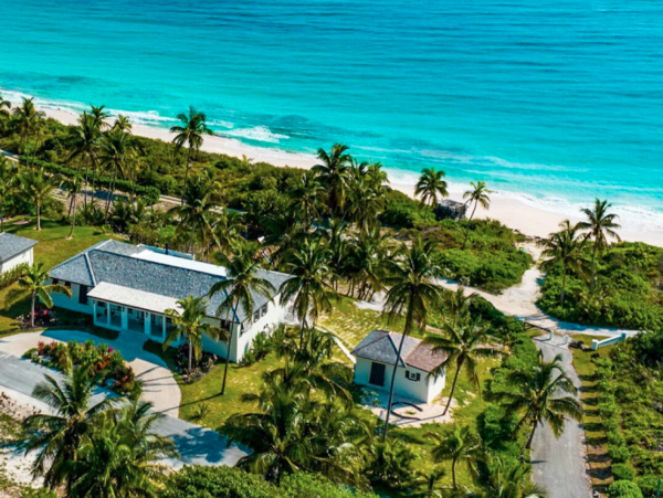Luxurious Beachfront Four Bedroom Rental in Eleuthera